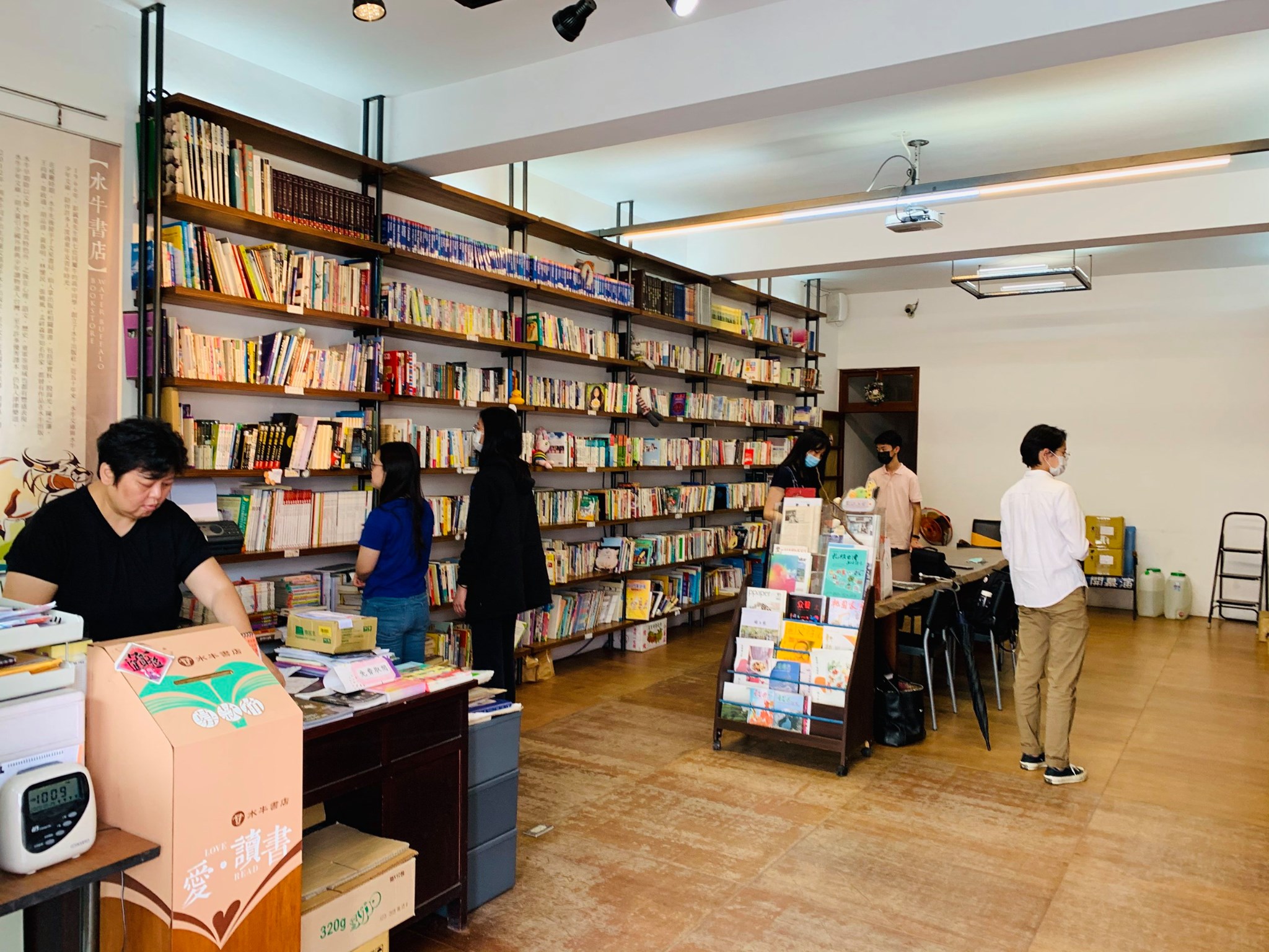 【IE Lab 影響力創業家實驗室】訪談實錄-新屋水牛書店